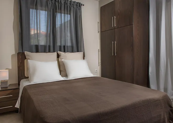 Pleiades Casual Living * Nea Roda
