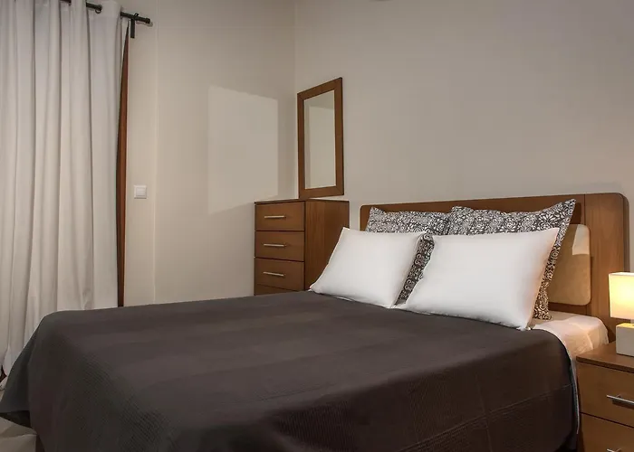 Pleiades Casual Living * Nea Roda