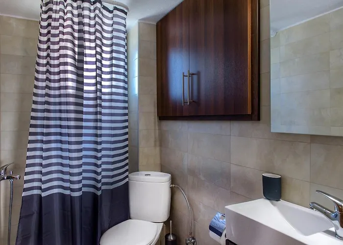 Pleiades Casual Living Daire Nea Roda